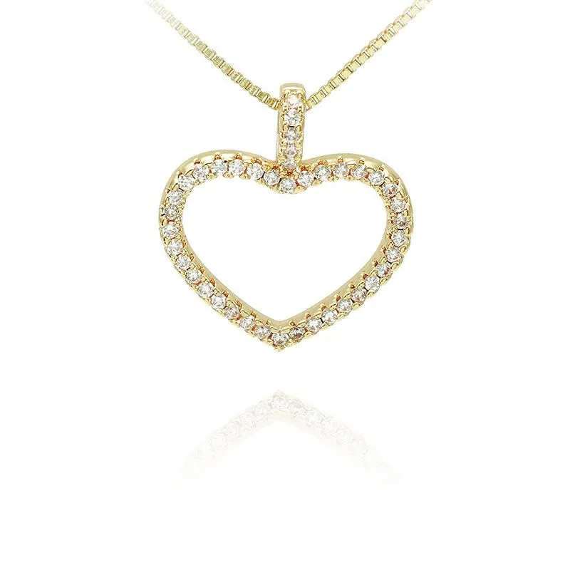 Aina sydämessäni riipuksessa