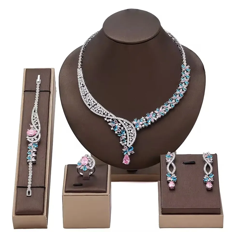 Uudet morsiuskorusettit naisille